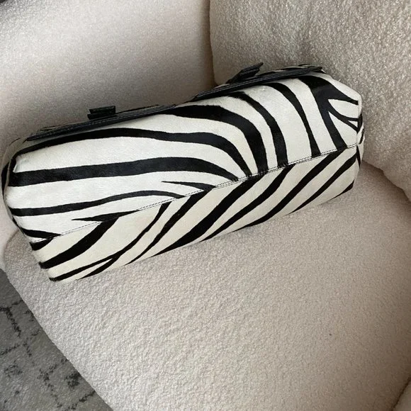 Celine - Picture 2 of 10